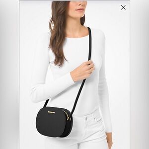 Michael Kors Jet Set Travel Medium Saffiano Leather Crossbody Bag